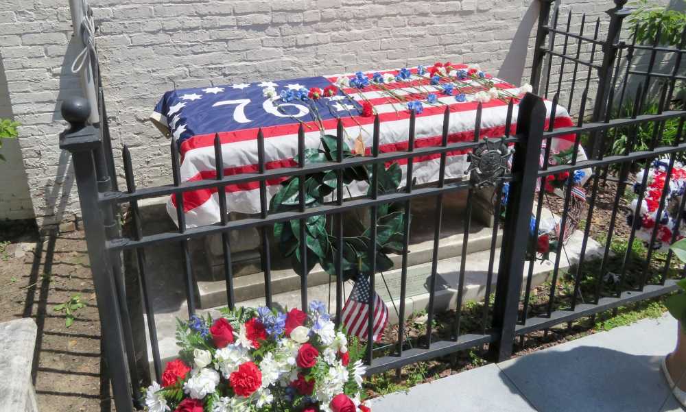 Memorial Day Commemoration – Tomb of the Unknown Revolutionary War Soldier